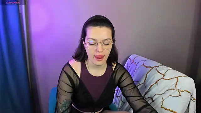 Karina Kellyy online show from 15, 12, 2025