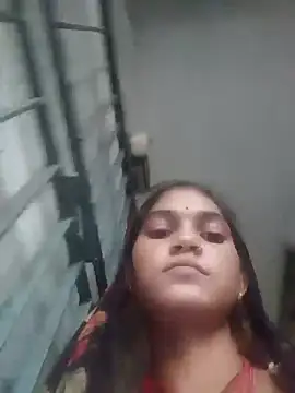 Jooli cuty online show from 9, 11, 2025