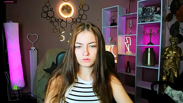 Snapshot of baby_hotte chatting on 25, 11, 2025 baby hotte online show from 25, 11, 2025