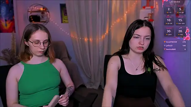 Snapshot of baby_hotte chatting on 6, 3, 2026 baby hotte online show from 6, 3, 2026