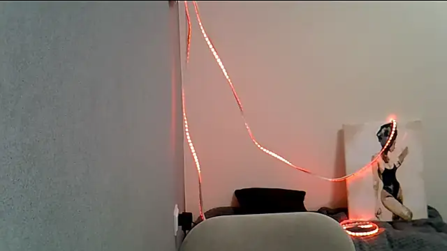 KiraHoney online show from 10, 2, 2026