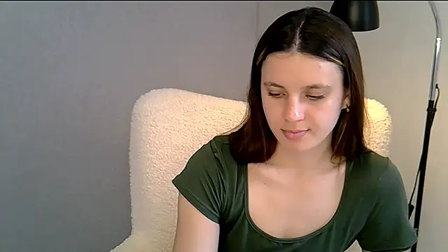 Snapshot of KiraHoney chatting on 9, 5, 2026 KiraHoney online show from 9, 5, 2026