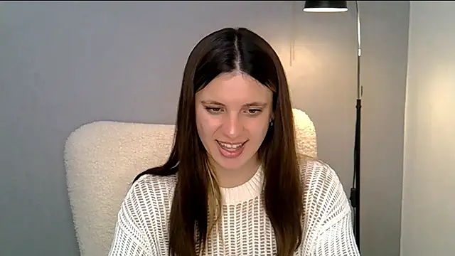 Snapshot of KiraHoney chatting on 11, 5, 2026 KiraHoney online show from 11, 5, 2026