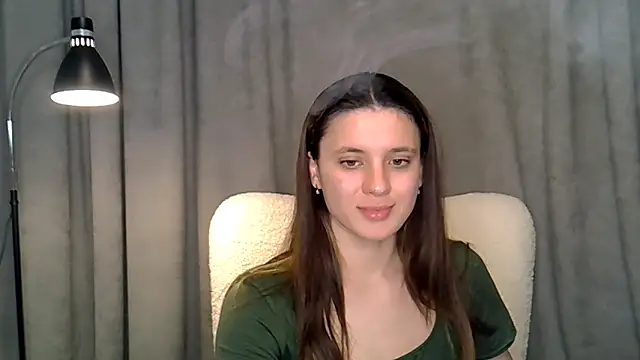 Snapshot of KiraHoney chatting on 12, 6, 2026 KiraHoney online show from 12, 6, 2026