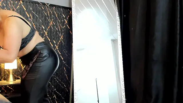 clara heat online show from 24, 4, 2026