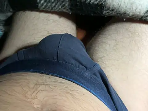 Snapshot of HairySamm chatting on 21, 12, 2025 HairySamm online show from 21, 12, 2025