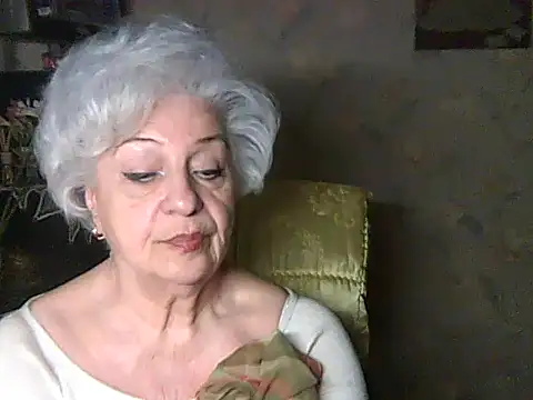 Snapshot of ValeriaKroww chatting on 7, 5, 2026 ValeriaKroww online show from 7, 5, 2026