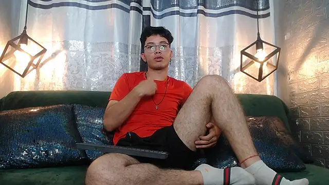 Snapshot of alexy_re chatting on 10, 11, 2025 alexy re online show from 10, 11, 2025