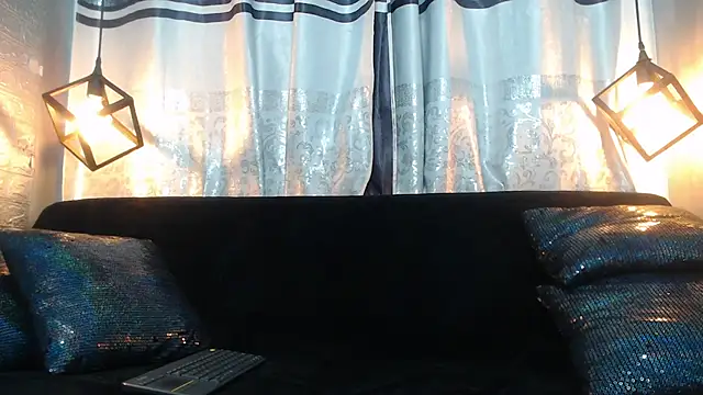 Snapshot of alexy_re chatting on 13, 11, 2025 alexy re online show from 13, 11, 2025