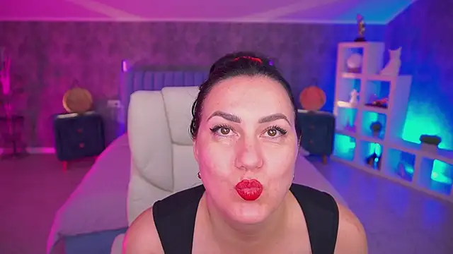 VelvetLuck online show from 22, 7, 2026
