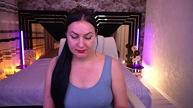 VelvetLuck online show from 28, 7, 2026
