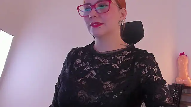 MistressErza online show from 6, 7, 2026