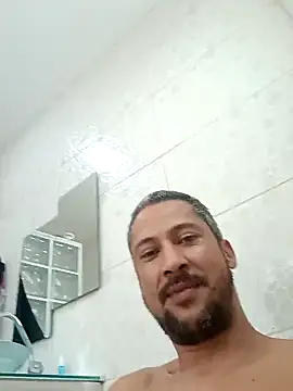 Arrombador20 online show from 7, 5, 2026