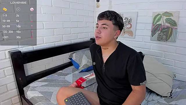 Sweet Dust online show from 20, 11, 2025