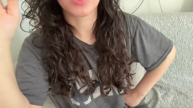 PLAYMATE6373 online show from 18, 4, 2026