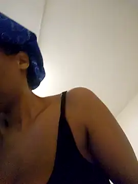 Mommy Sienna online show from 27, 4, 2026