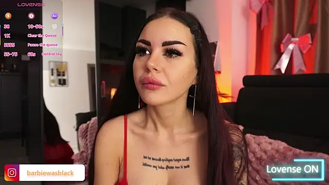 Snapshot of NaomyBlackBarbie chatting on 21, 11, 2025 NaomyBlackBarbie online show from 21, 11, 2025