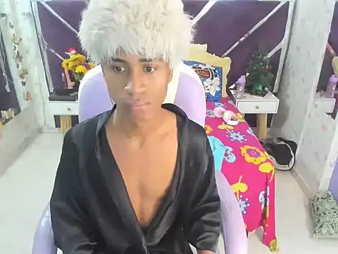 Snapshot of Santy_bigcock_01 chatting on 16, 11, 2025 Santy bigcock 01 online show from 16, 11, 2025