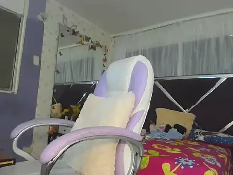 Snapshot of Santy_bigcock_01 chatting on 28, 11, 2025 Santy bigcock 01 online show from 28, 11, 2025