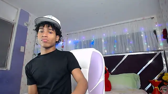 Snapshot of Santy_bigcock_01 chatting on 30, 5, 2026 Santy bigcock 01 online show from 30, 5, 2026