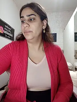 nahiarabiel33 online show from 8, 4, 2026