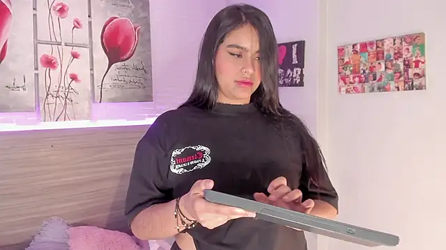 Taylor walton online show from 7, 3, 2026