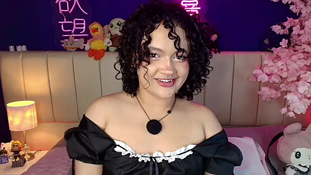 Snapshot of _sarahRose chatting on 24, 5, 2026 sarahRose online show from 24, 5, 2026