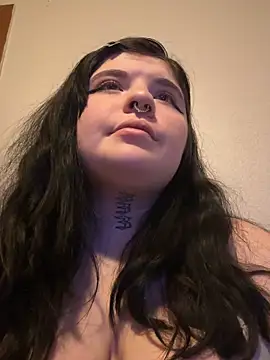 Snapshot of juicygoth202 chatting on 19, 11, 2025 juicygoth202 online show from 19, 11, 2025