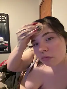 juicygoth202 online show from 4, 12, 2025