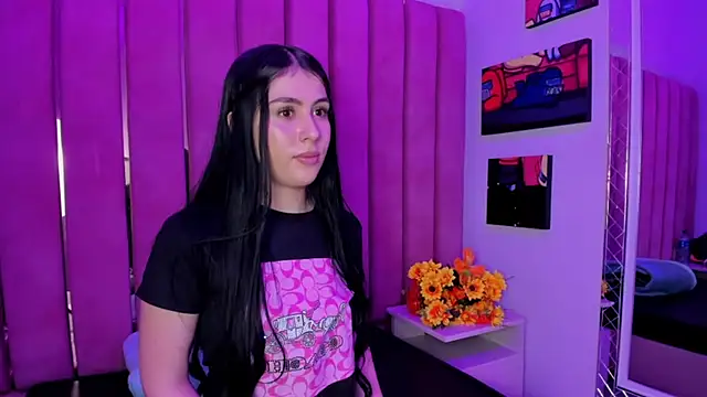 Snapshot of Victoria_14 chatting on 4, 2, 2026 Victoria 14 online show from 4, 2, 2026