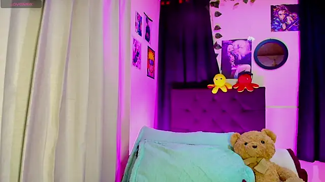 Ashley 21 online show from 27, 2, 2026