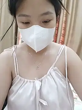 Snapshot of linh-xinh18 chatting on 26, 7, 2026 linh-xinh18 online show from 26, 7, 2026