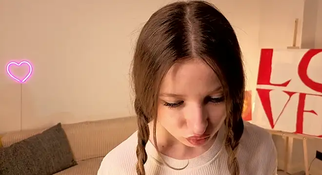 eirakiliana online show from 7, 11, 2025