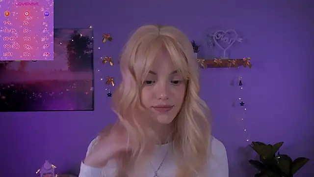 mia starrr  online show from 19, 12, 2025