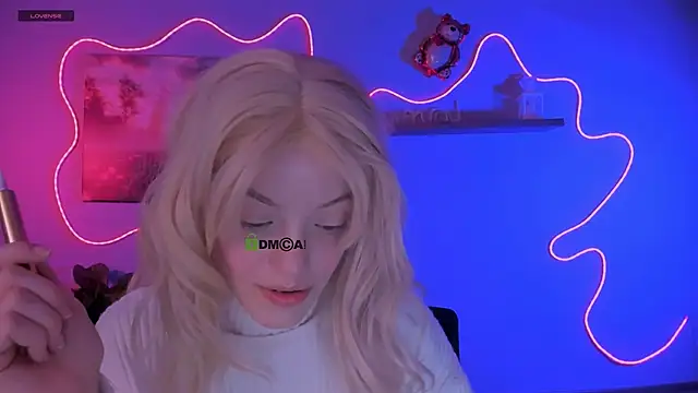 mia starrr  online show from 11, 3, 2026