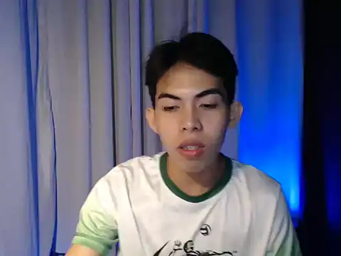 Urhotsilverboy online show from 3, 3, 2026