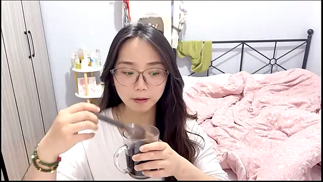 Hmm 0303 online show from 25, 4, 2026