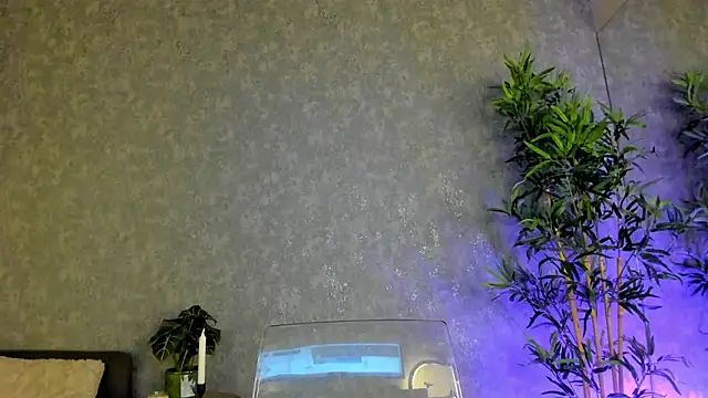 MiaHartx online show from 4, 3, 2026