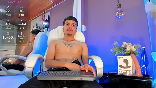 NicolasRey1 online show from 26, 11, 2025