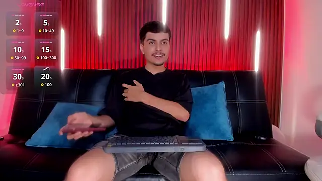 NicolasRey1 online show from 27, 11, 2025