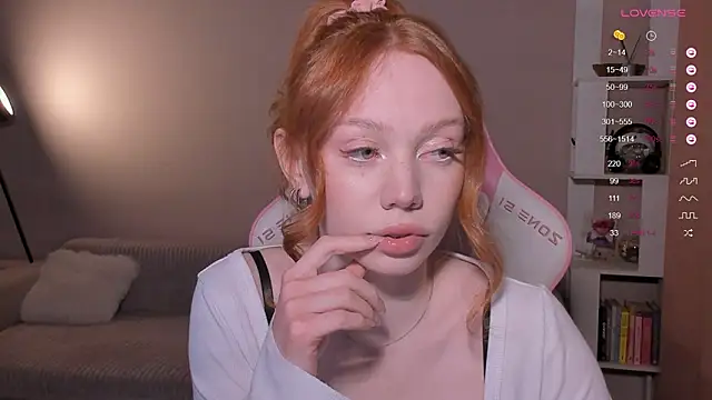 Snapshot of Elisahsthetics chatting on 13, 2, 2026 Elisahsthetics online show from 13, 2, 2026