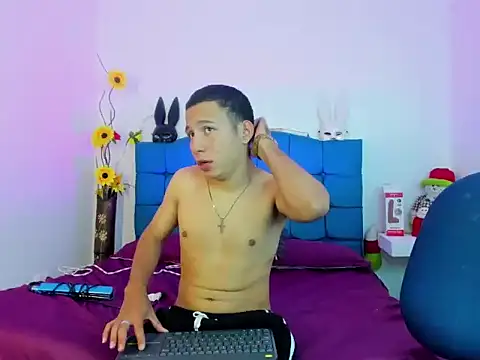 Lovers Spicy online show from 8, 3, 2026