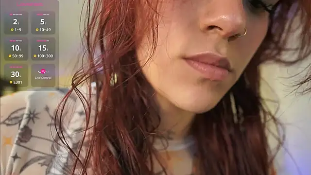 Snapshot of TessaaFox chatting on 17, 12, 2025 TessaaFox online show from 17, 12, 2025