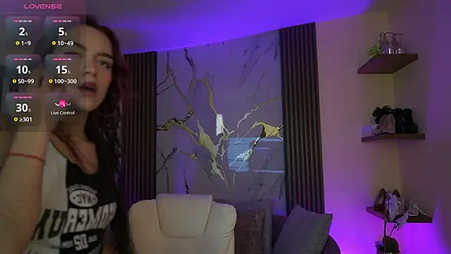 Snapshot of TessaaFox chatting on 2, 2, 2026 TessaaFox online show from 2, 2, 2026