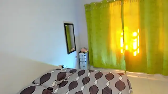 luanaw1 online show from 26, 4, 2026