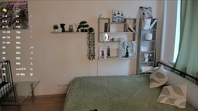 TawnyaVanschaick online show from 24, 4, 2026