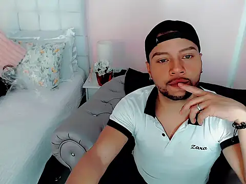 sebastian cruz  online show from 13, 11, 2025