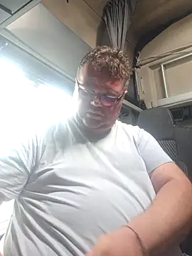 Grase44 online show from 4, 2, 2026