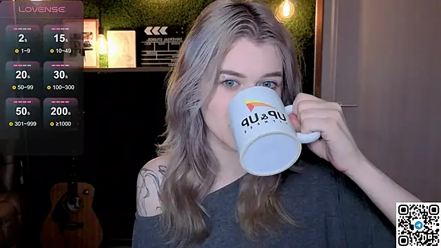eshleeygreen online show from 28, 6, 2026