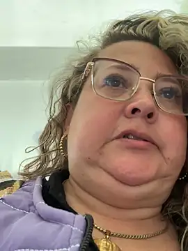 CurvyRosse  online show from 13, 3, 2026